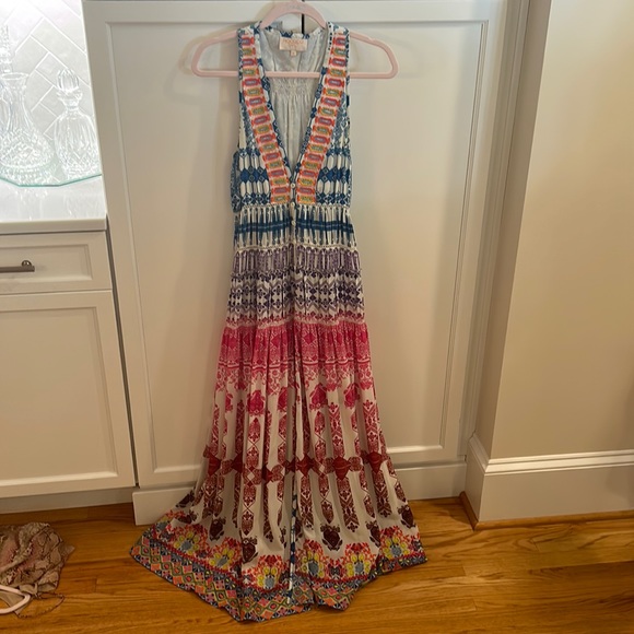 Dresses & Skirts - rocco sand dress xtra small worn once